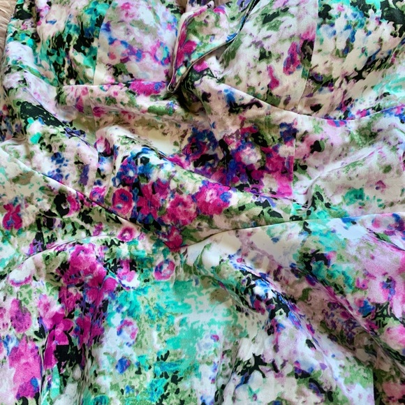 Size 7/medium beautiful pink floral dress - Picture 7 of 7